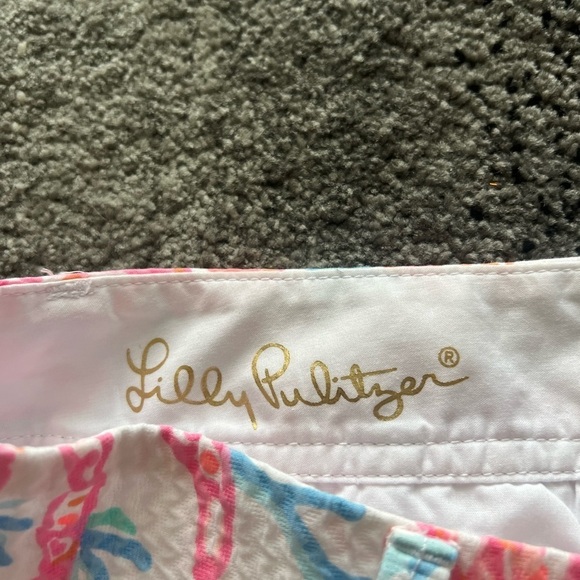 Lilly Pulitzer Getting Steamy Crab Print The Walsh Shorts - Picture 4 of 5
